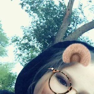 Meet your Posher, Alyson